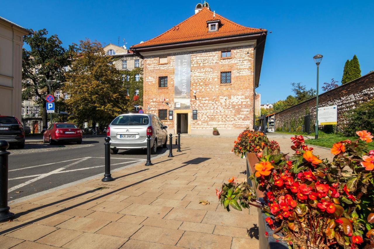 Cracow Best Location Apartment With Garden By Cozyplace Krakow Exterior photo